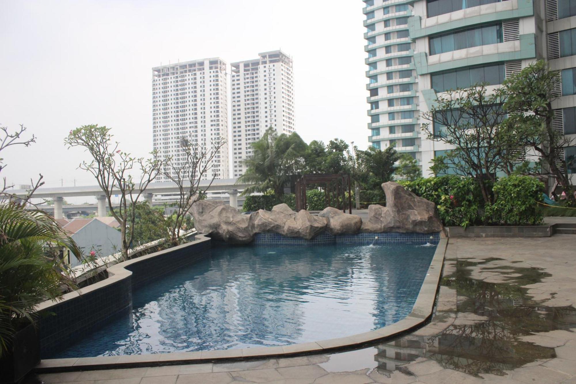 Cozy Grand Kamala Lagoon By Pelita Property Bekasi Dış mekan fotoğraf