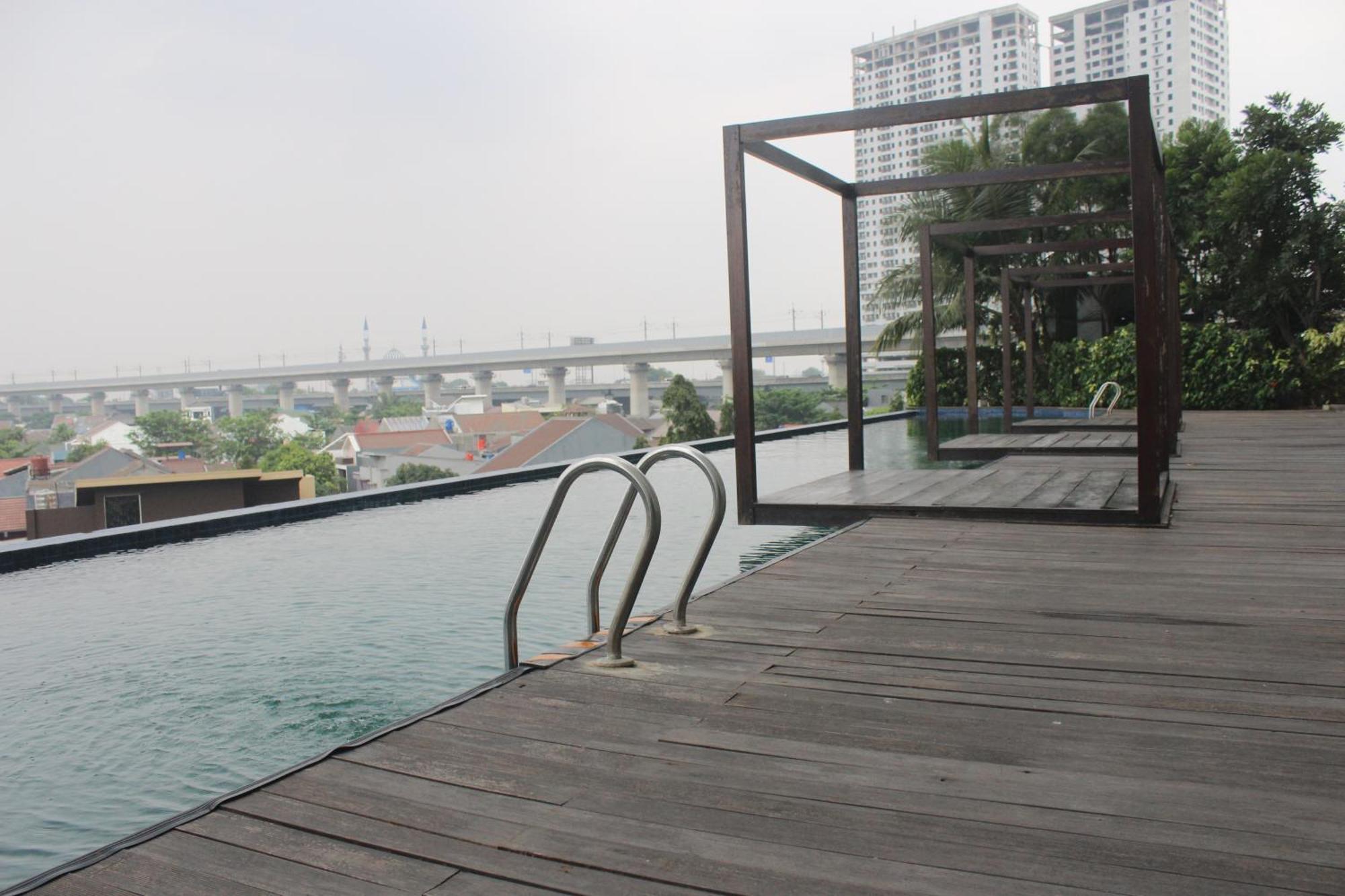 Cozy Grand Kamala Lagoon By Pelita Property Bekasi Dış mekan fotoğraf